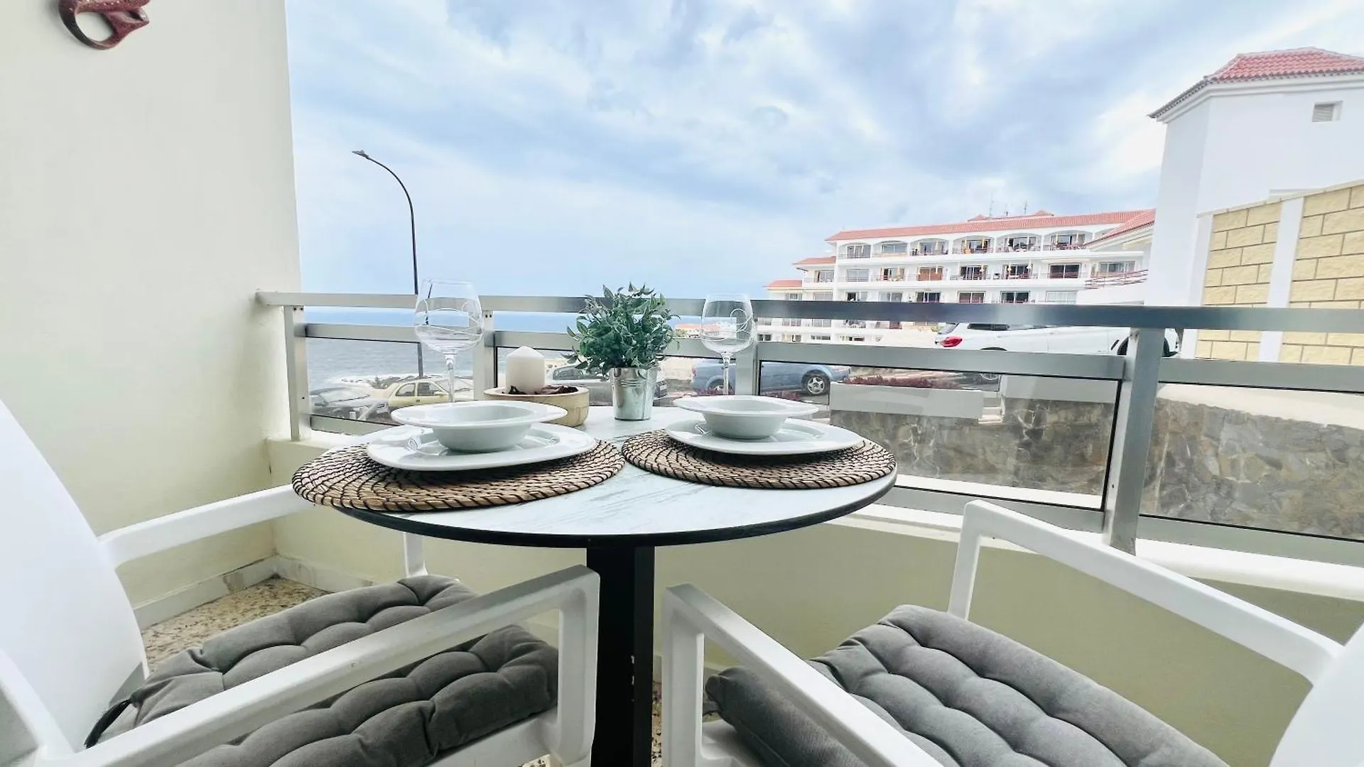 Apartamentos Arenas Negras Puerto Santiago Puerto de Santiago